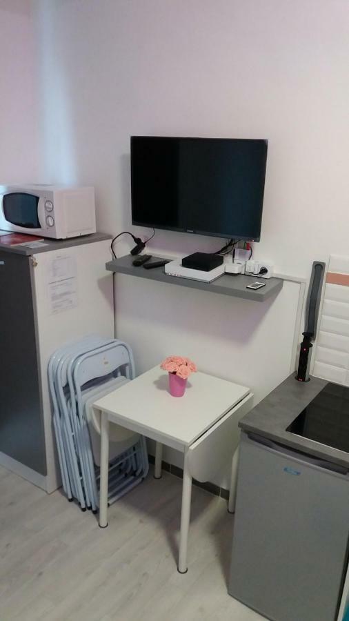 شقة Nice Apart Backpackers S5 المظهر الخارجي الصورة